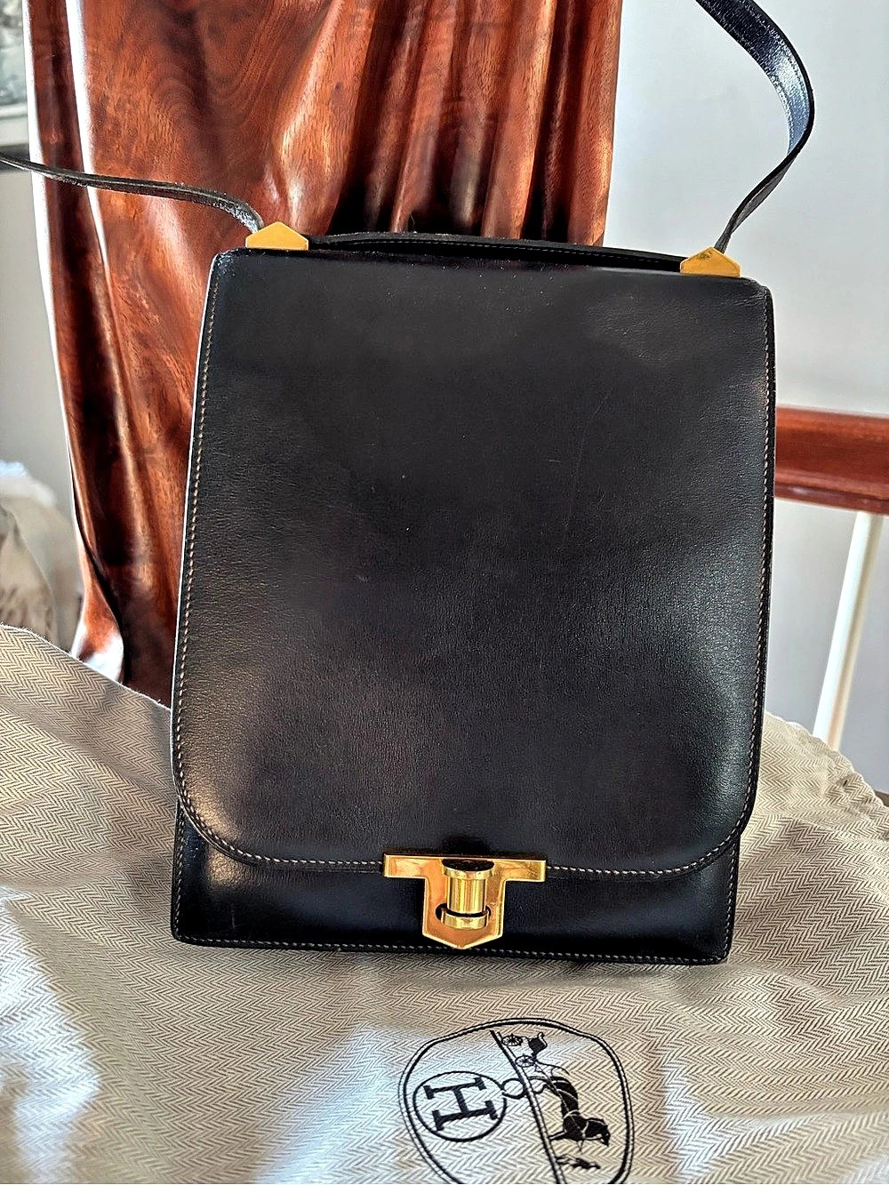 Vintage Hermès Chantilly Navy Box Calf Gold Hardware 1963